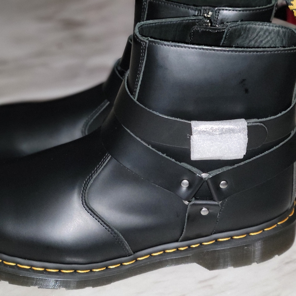 Dr. Martens men 13 Brand New